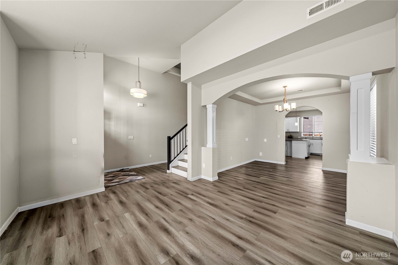 415 Buell Street Property Photo 11