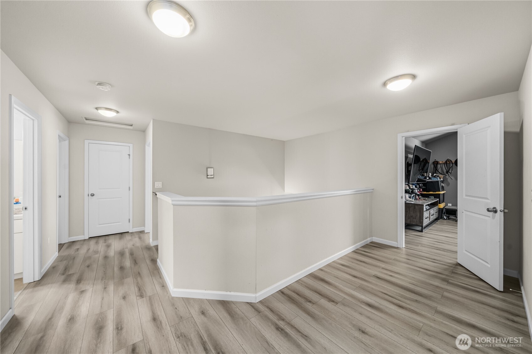 415 Buell Street Property Photo 23