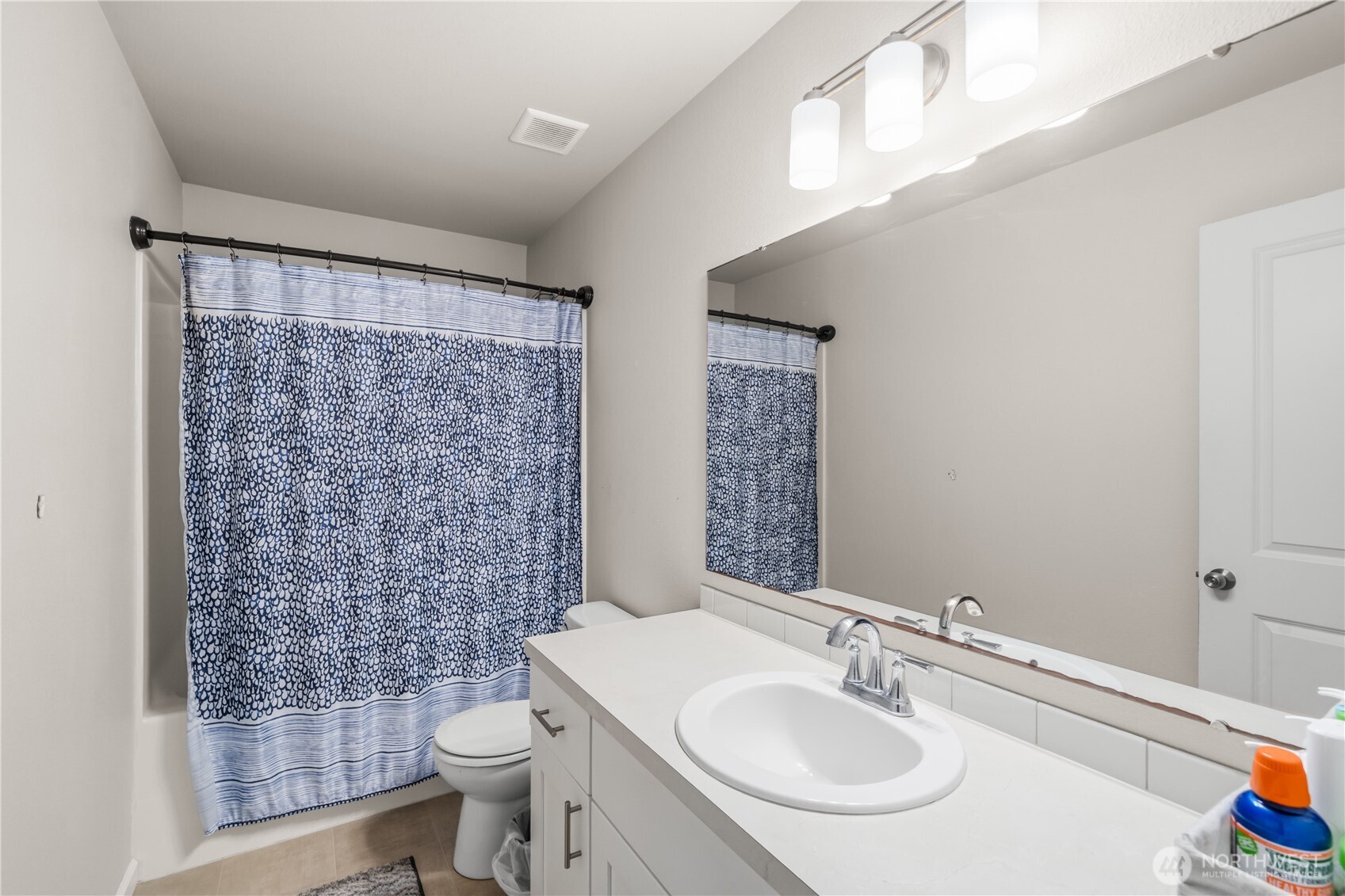 415 Buell Street Property Photo 34