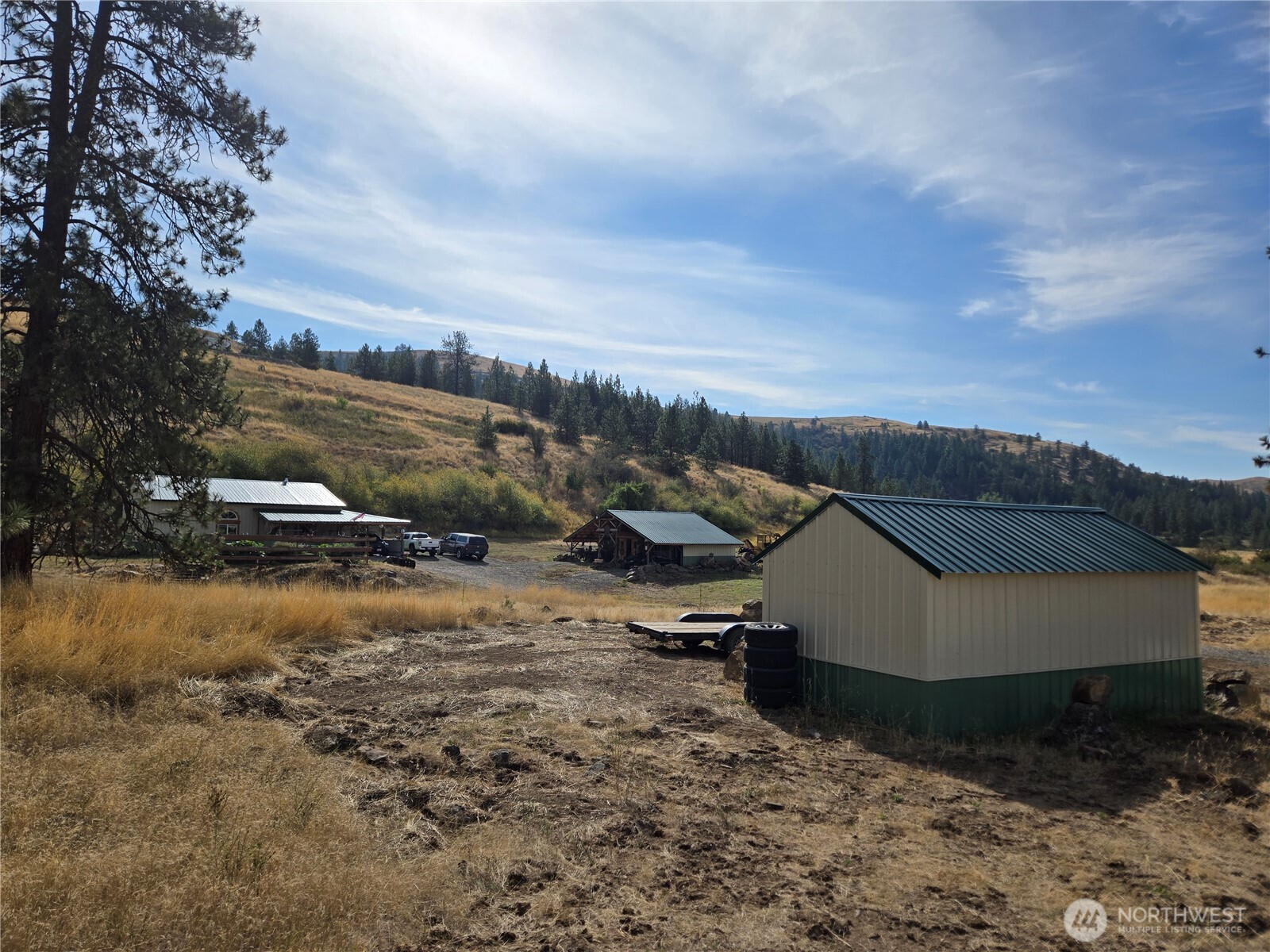 4297 Bissell Road Property Photo 2