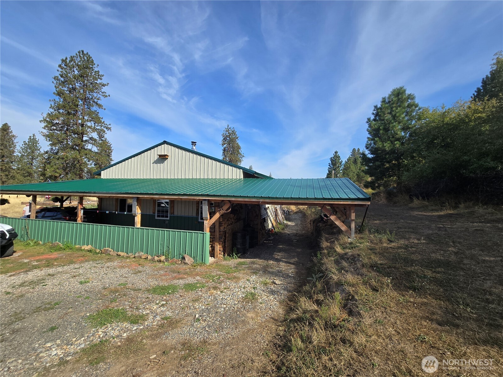 4297 Bissell Road Property Photo 4