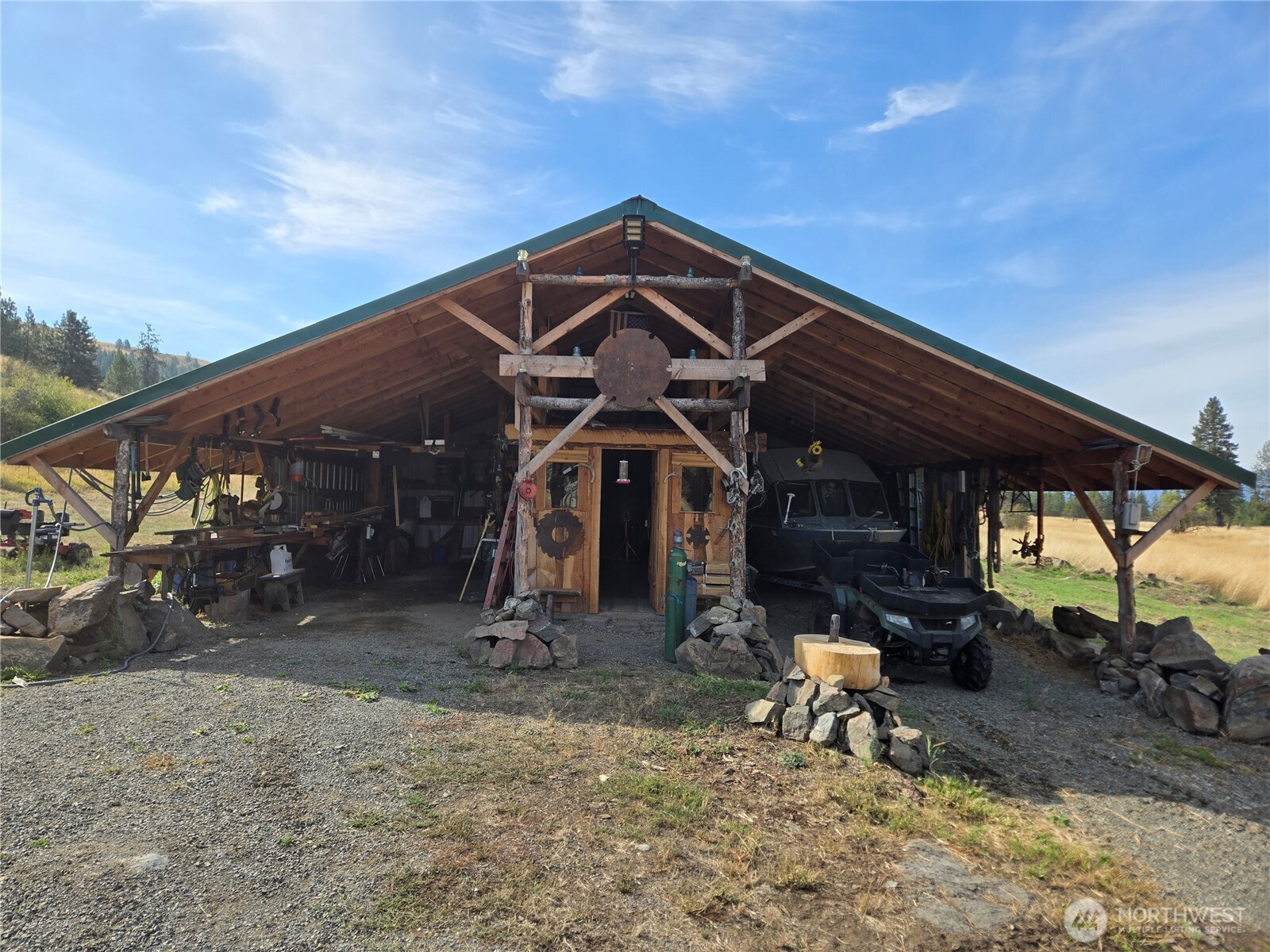 4297 Bissell Road Property Photo 6