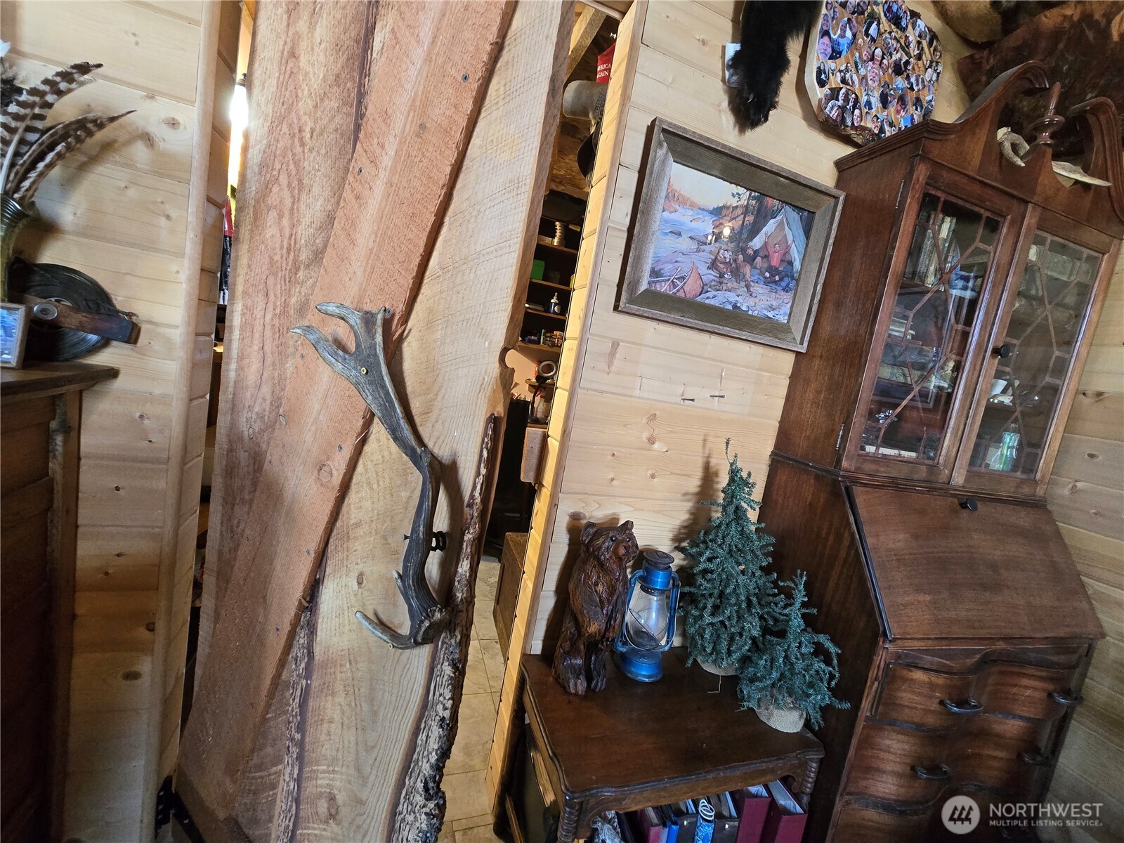 4297 Bissell Road Property Photo 18