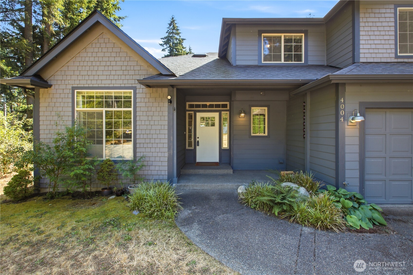 4004 70th Avenue Property Photo 2