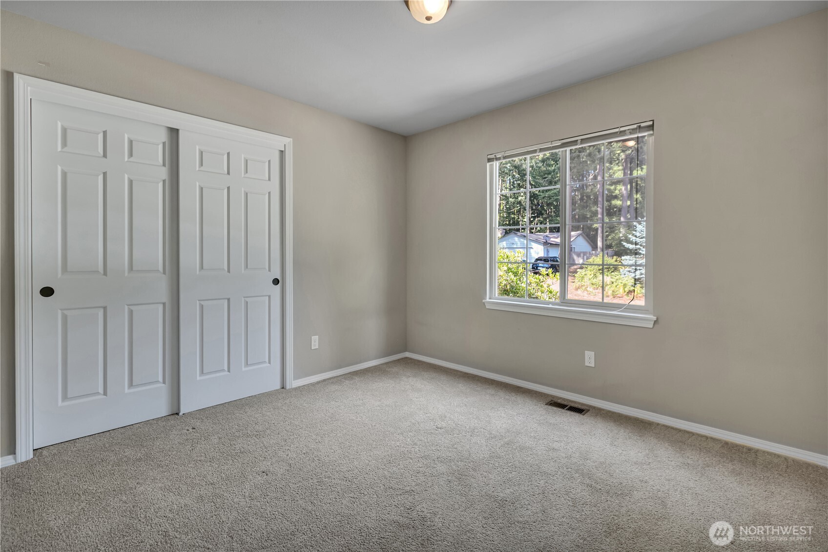 4004 70th Avenue Property Photo 30