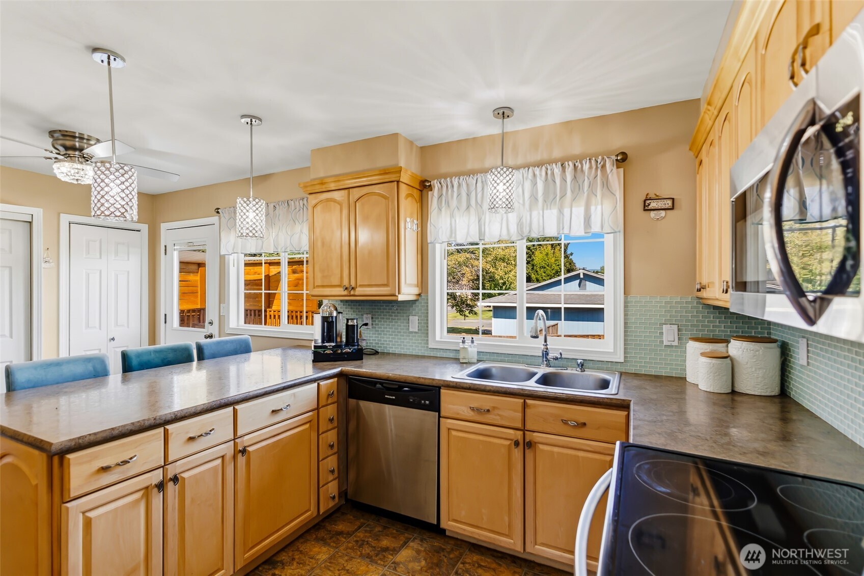 1204 N Vista Road Property Photo 12