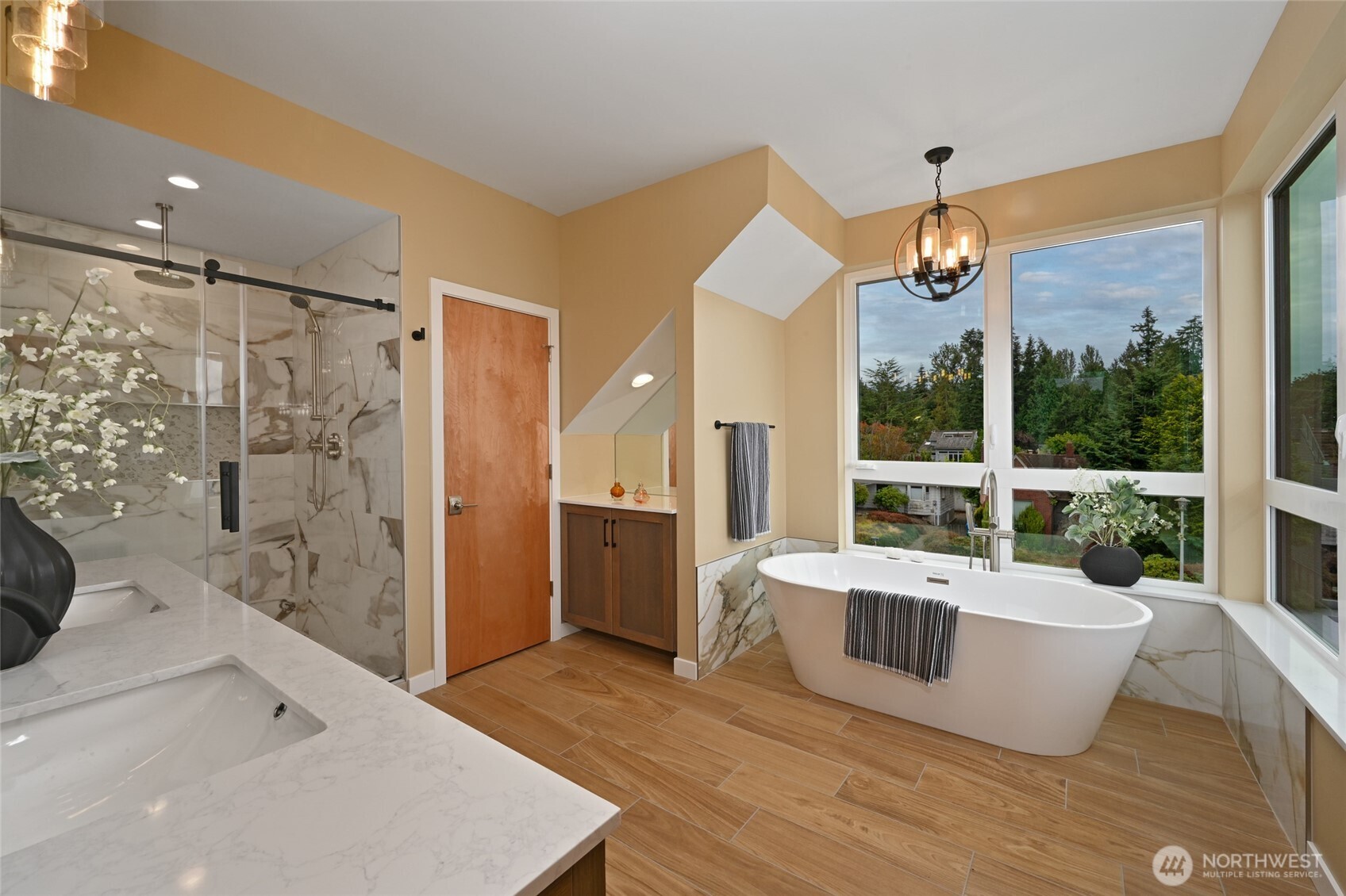 2410 Nw Neptune Place Property Photo 17
