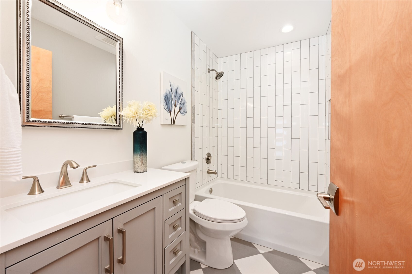 2410 Nw Neptune Place Property Photo 29
