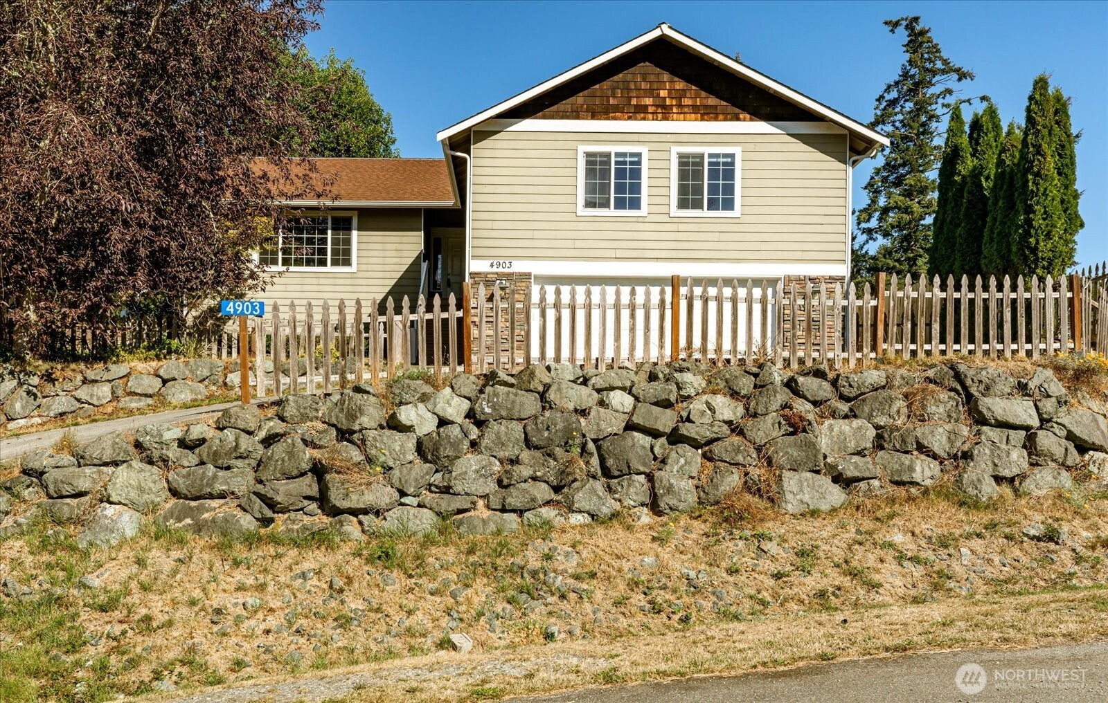 4903 Reindeer Road Property Photo 2