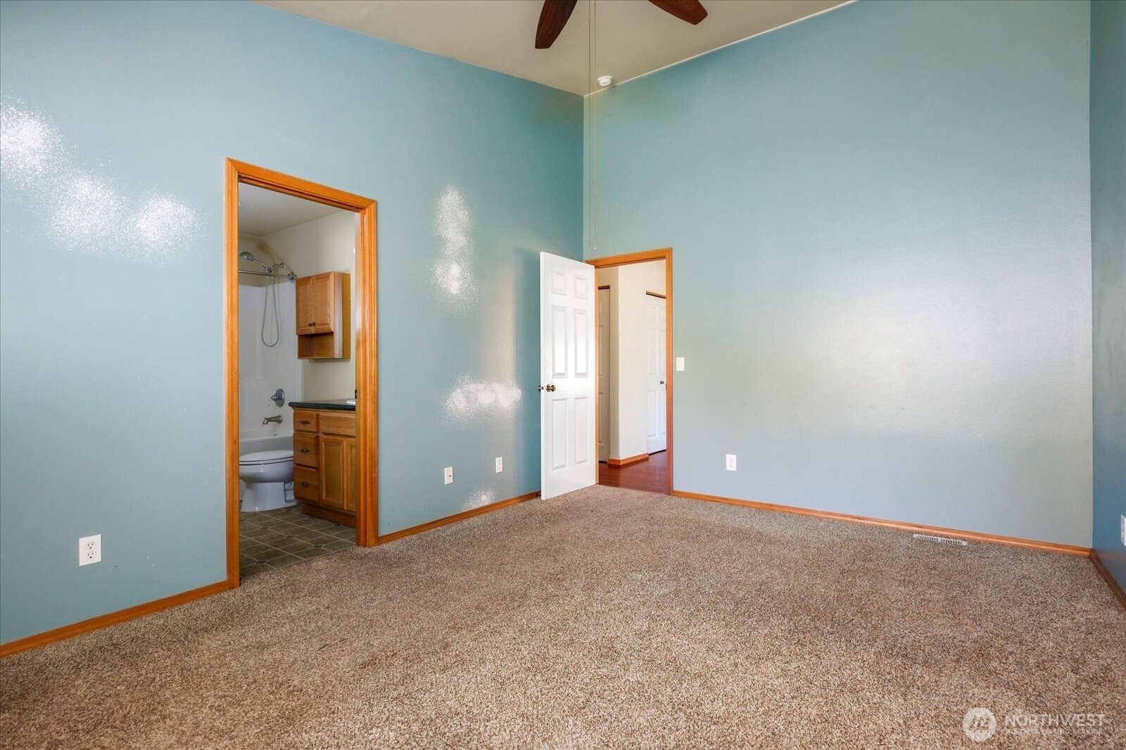 4903 Reindeer Road Property Photo 16