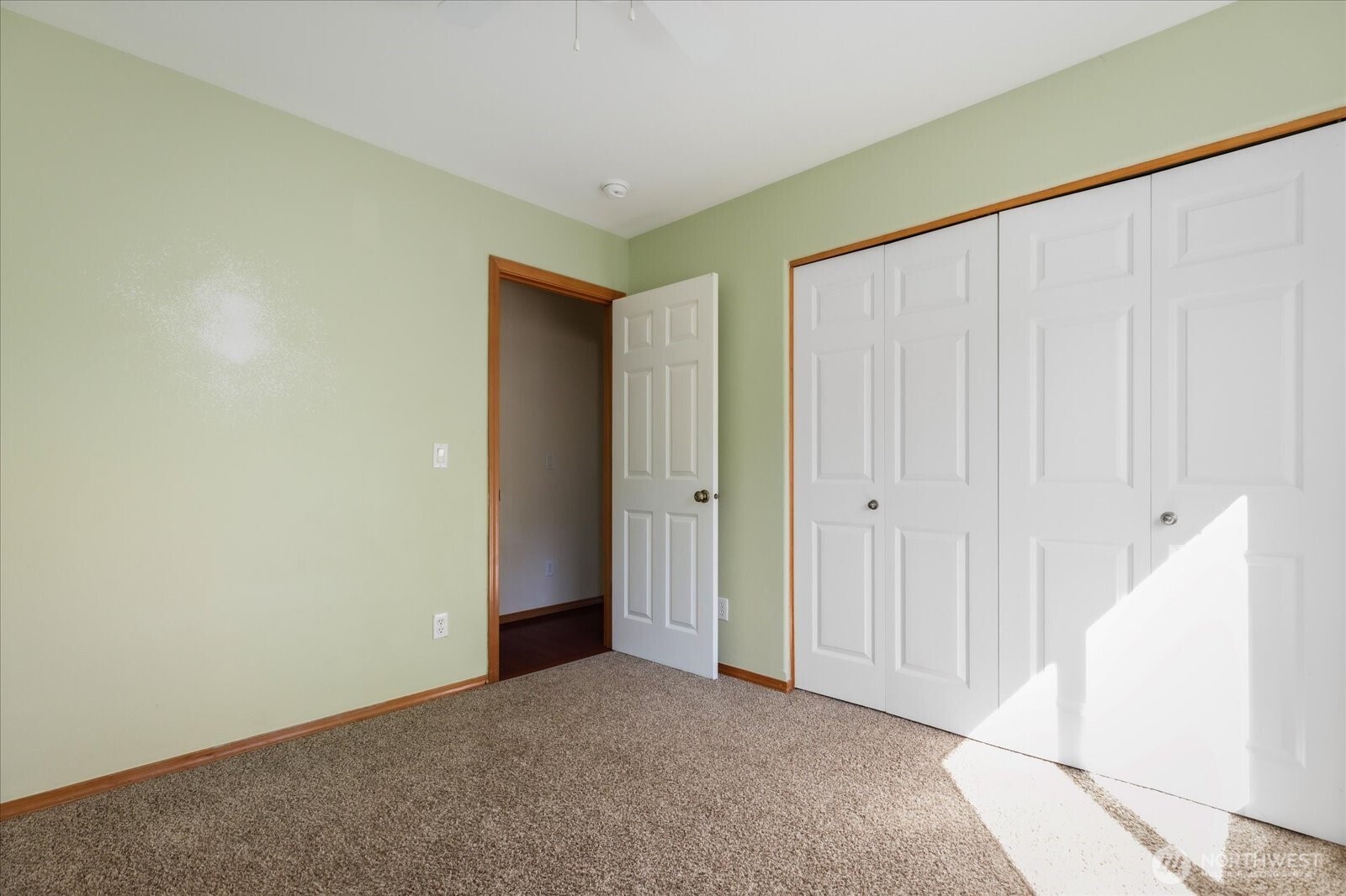 4903 Reindeer Road Property Photo 21