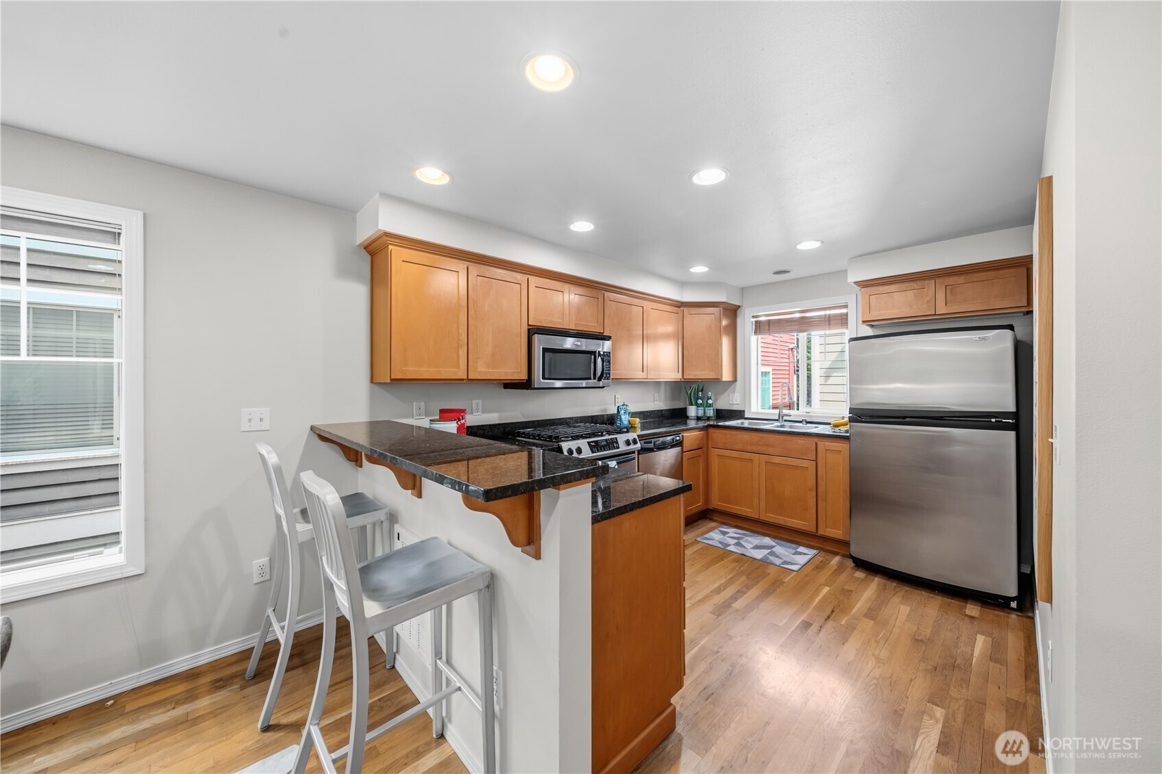 12325 10th Place D Property Photo 8