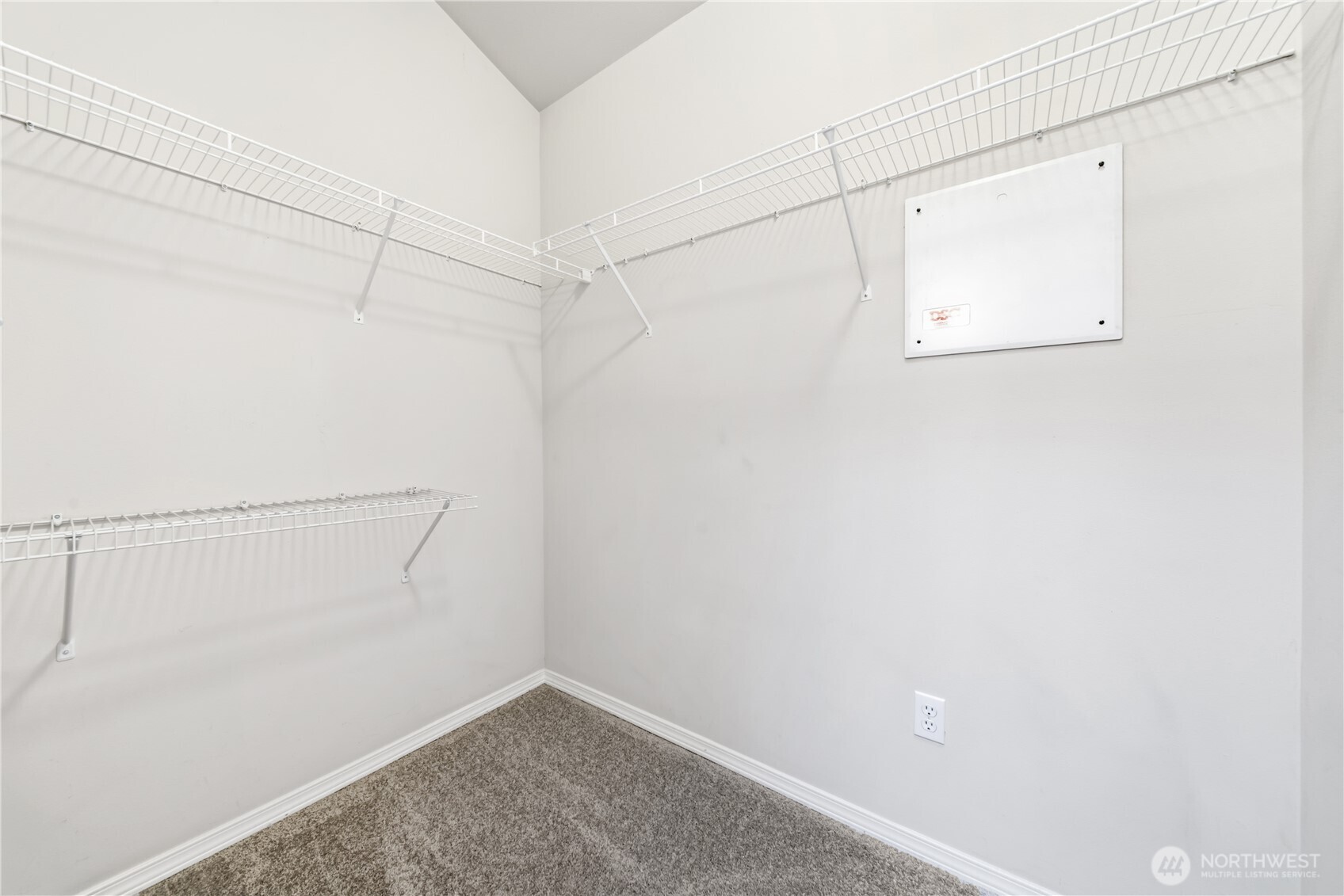 12325 10th Place D Property Photo 15