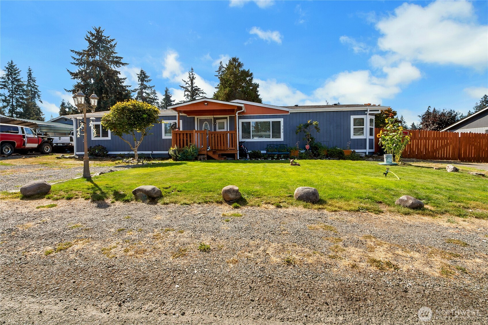 720 190th Street Property Photo 2