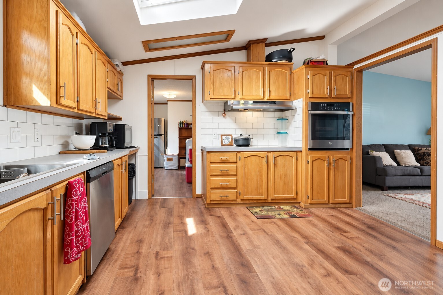 720 190th Street Property Photo 6
