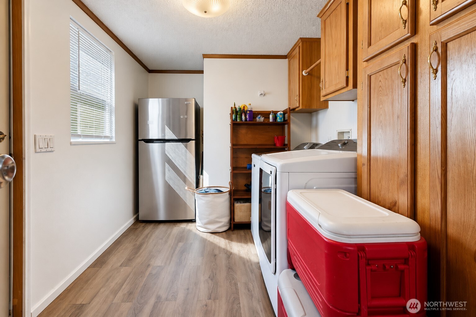 720 190th Street Property Photo 9