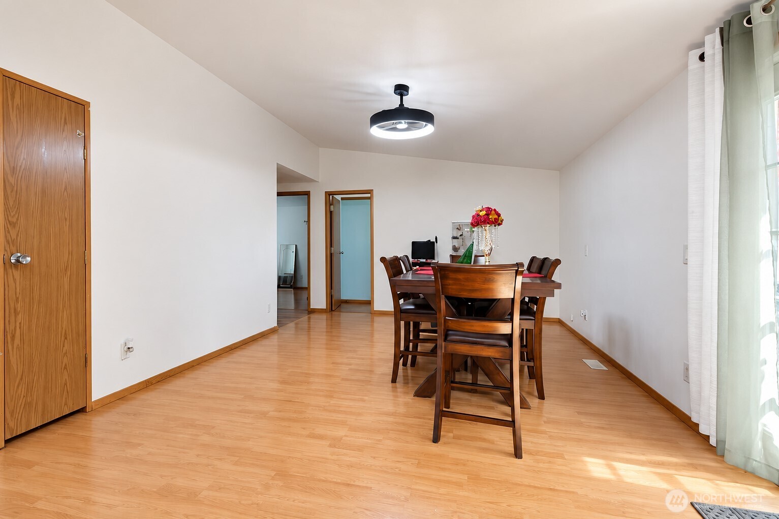 720 190th Street Property Photo 10