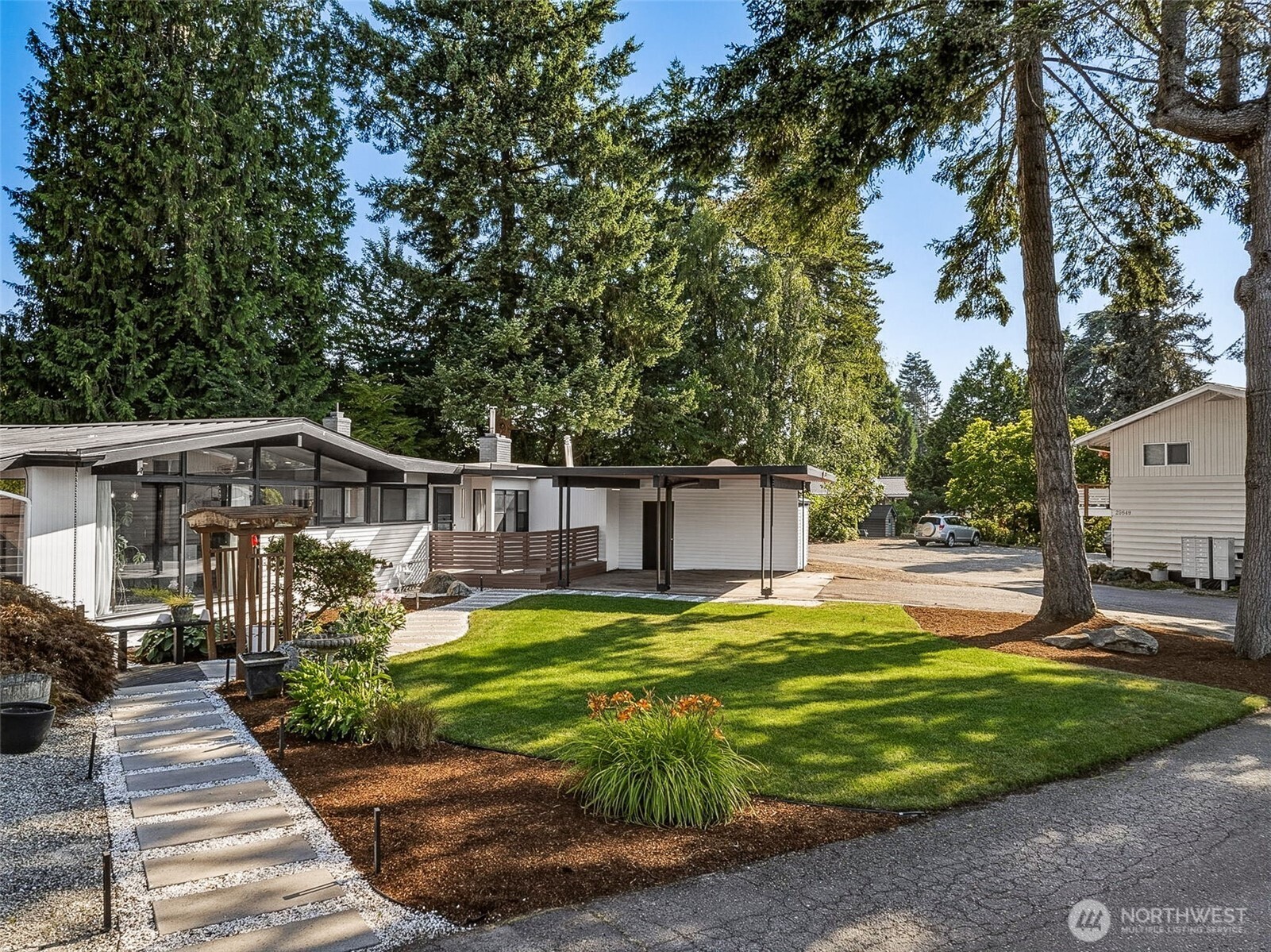 25657 Marine View Drive Property Photo 4