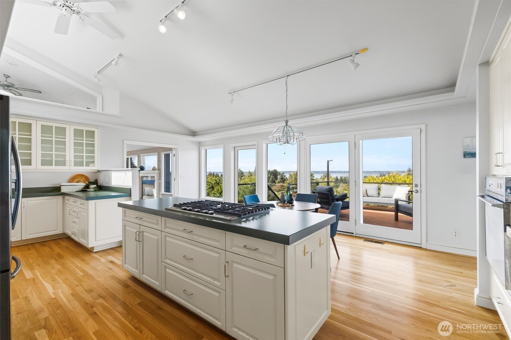 209 Bayside Road Property Photo 12