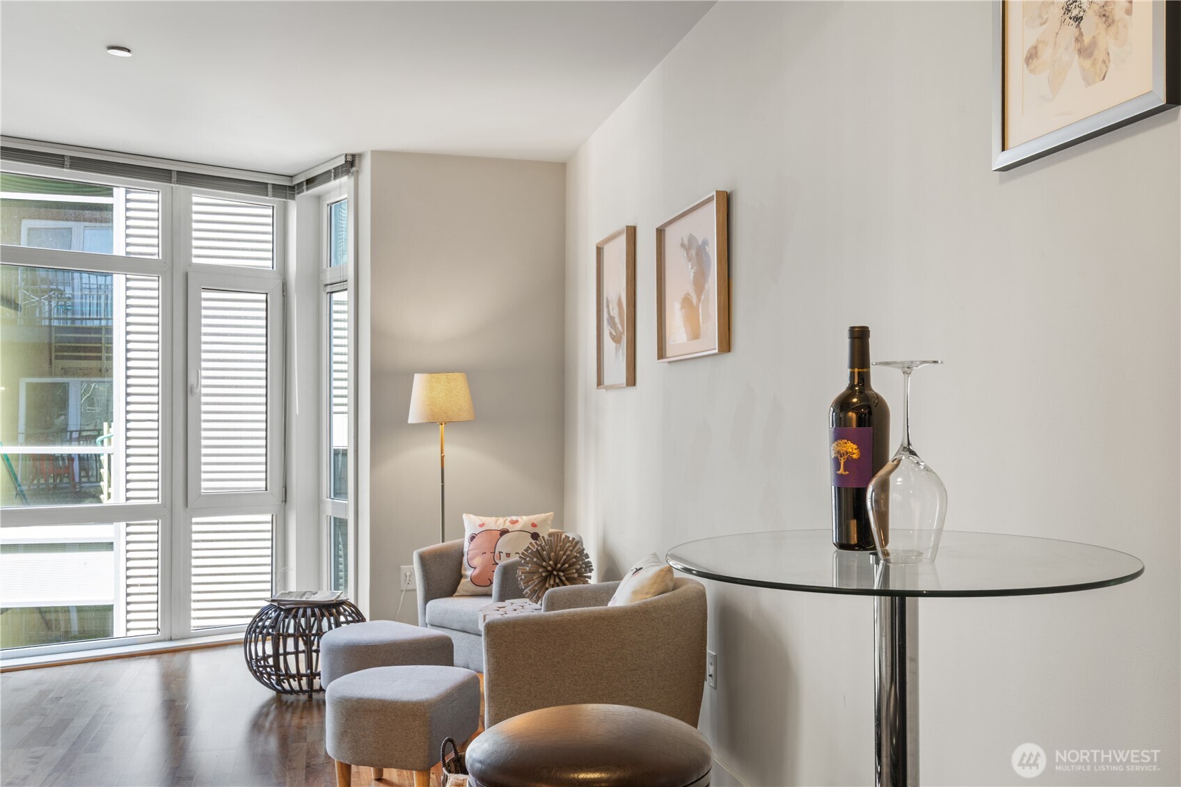 699 John Street 507 Property Photo 5