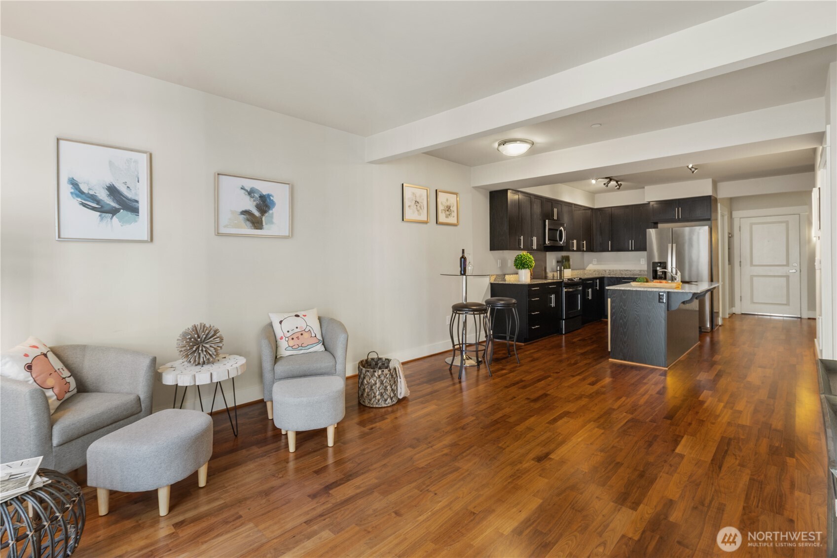 699 John Street 507 Property Photo 8