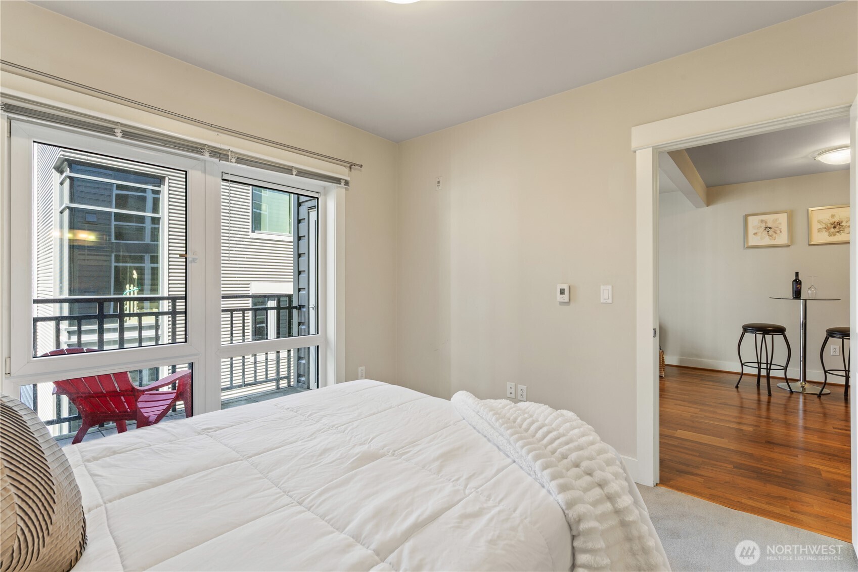 699 John Street 507 Property Photo 10