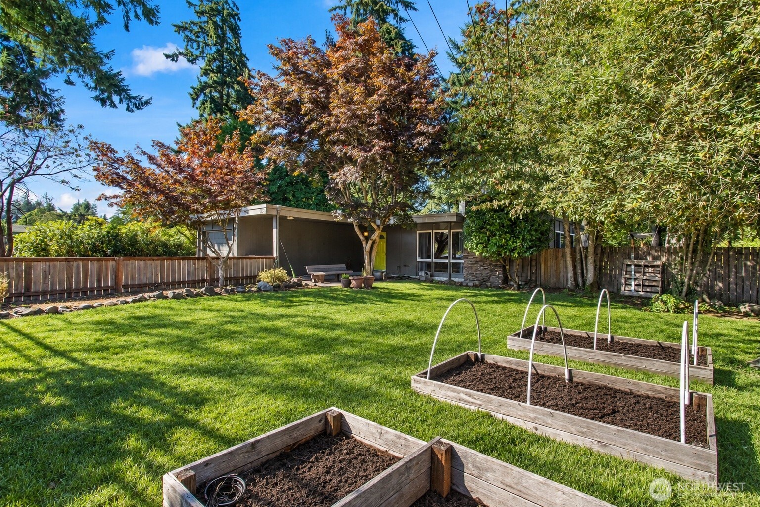 7211 44th Street Property Photo 2