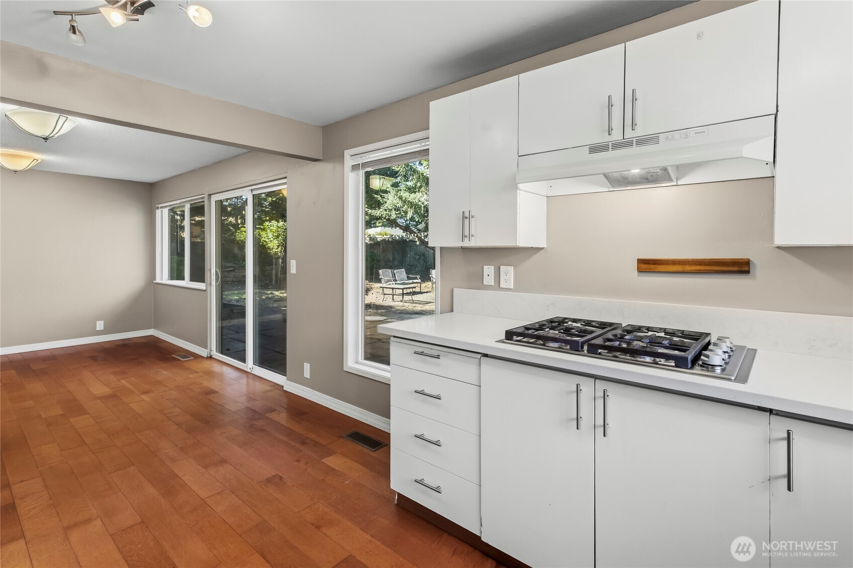 7211 44th Street Property Photo 11