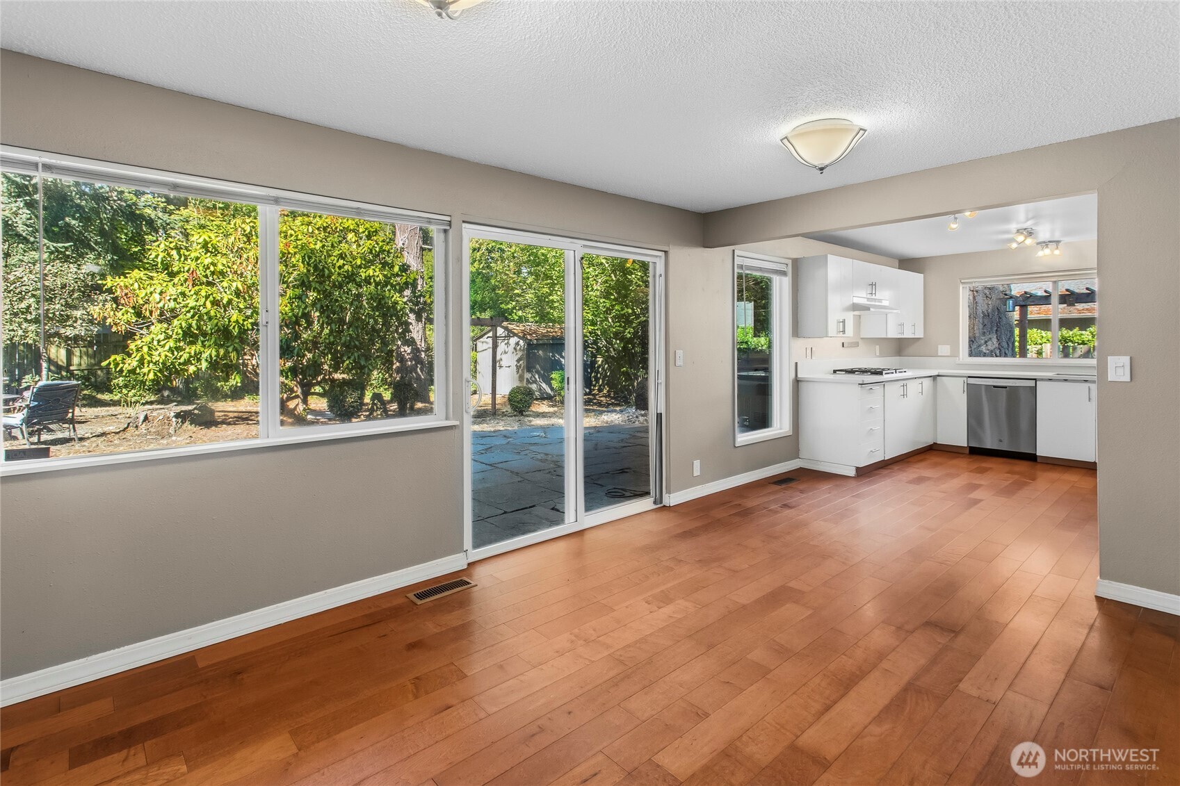7211 44th Street Property Photo 14