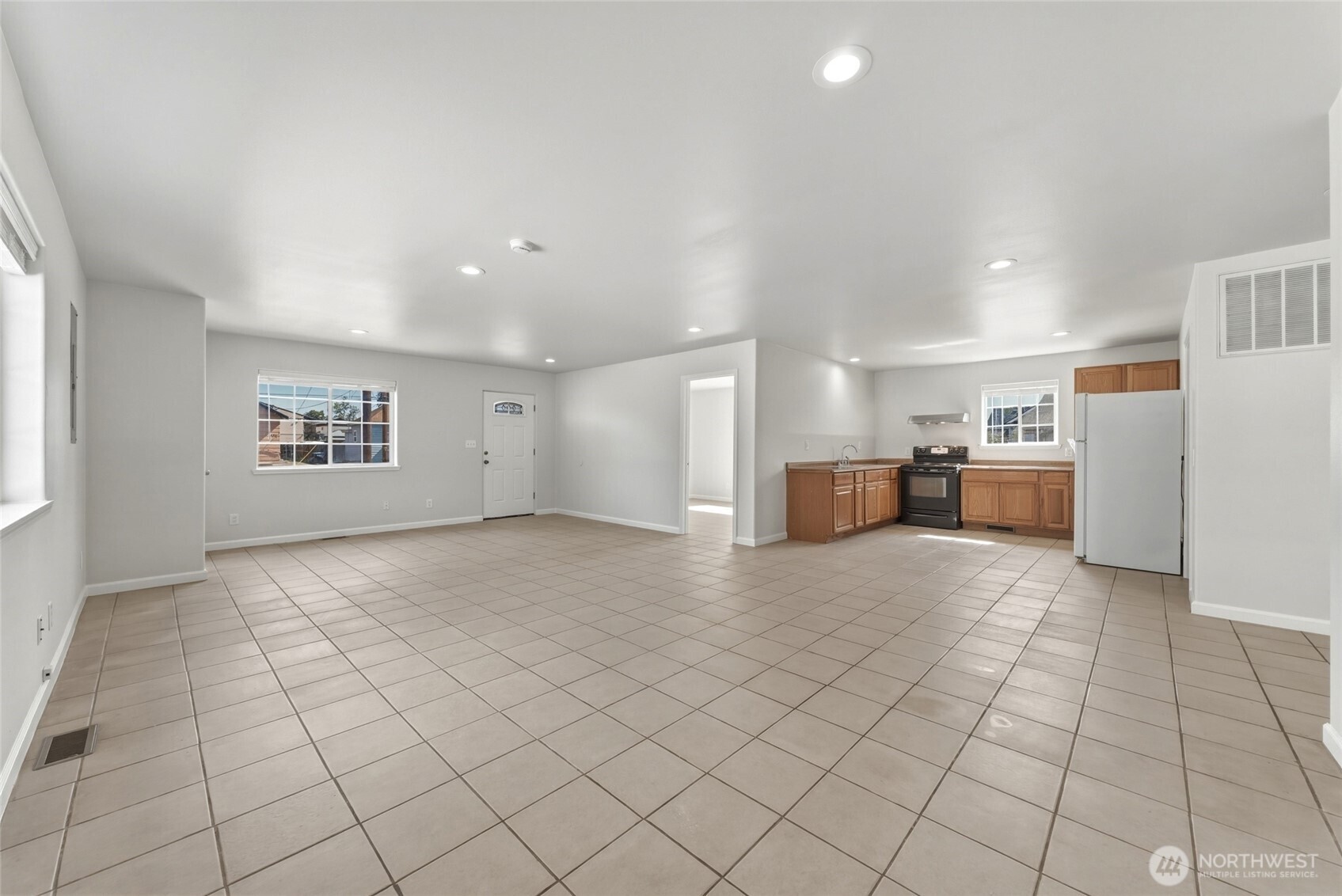 424 S 7th Avenue Property Photo 3