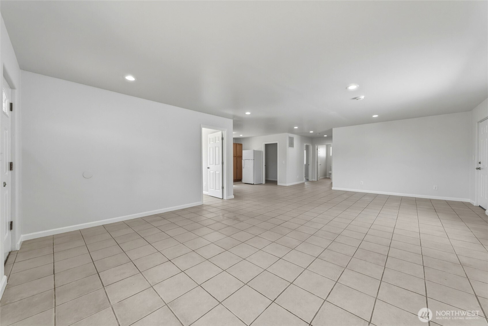 424 S 7th Avenue Property Photo 7