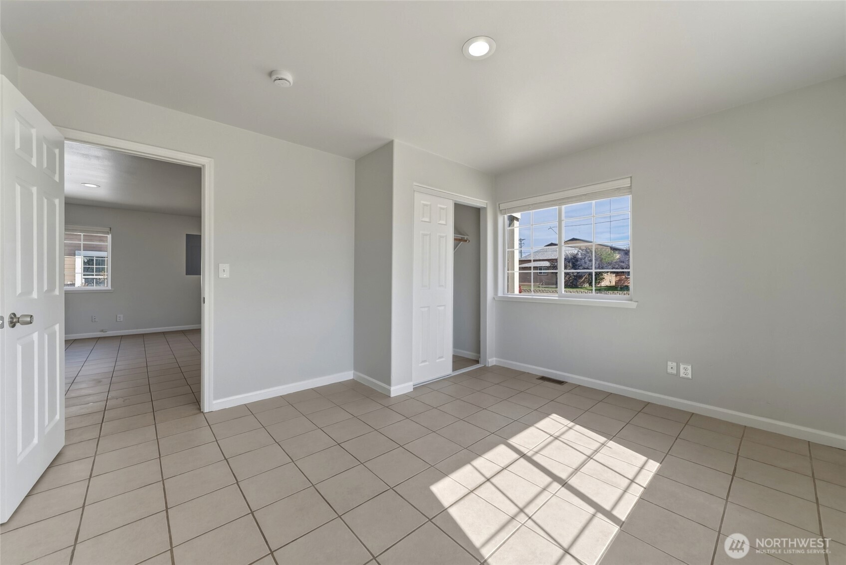 424 S 7th Avenue Property Photo 10