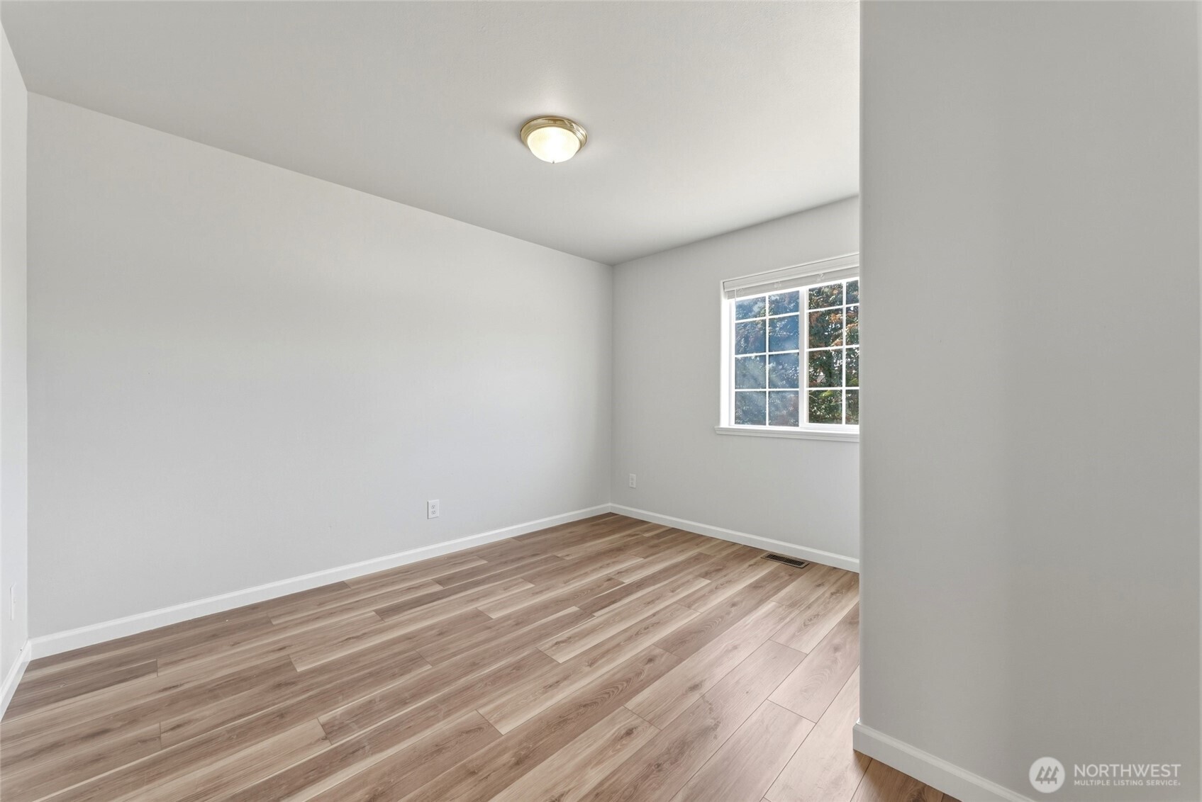 424 S 7th Avenue Property Photo 13