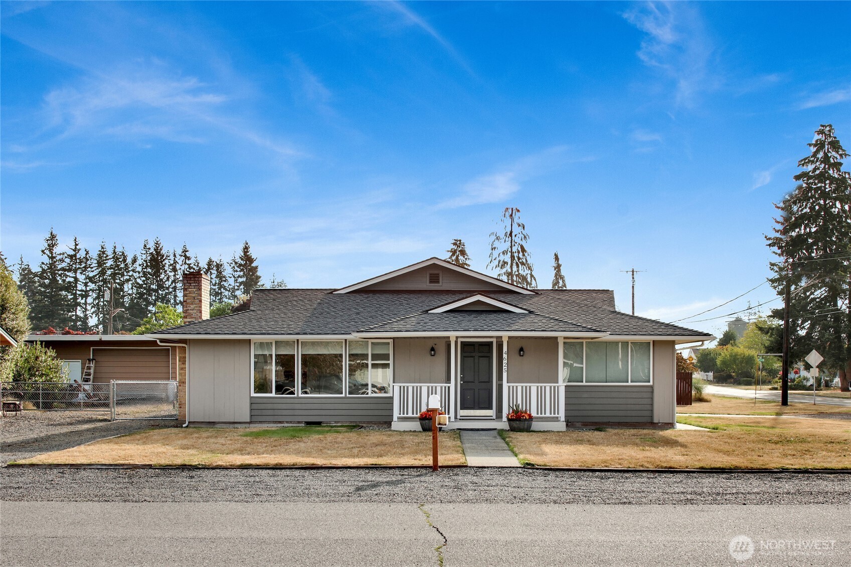 4625 92nd Street Property Photo 1