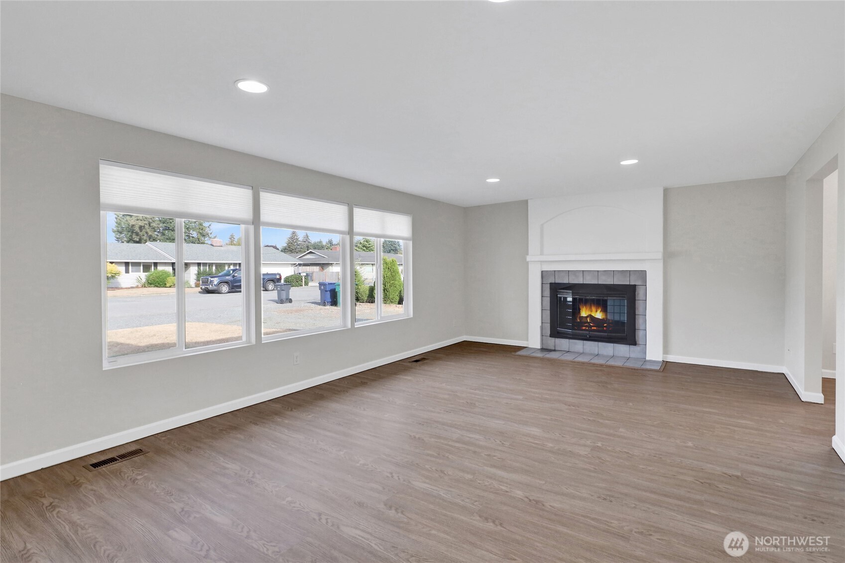 4625 92nd Street Property Photo 4