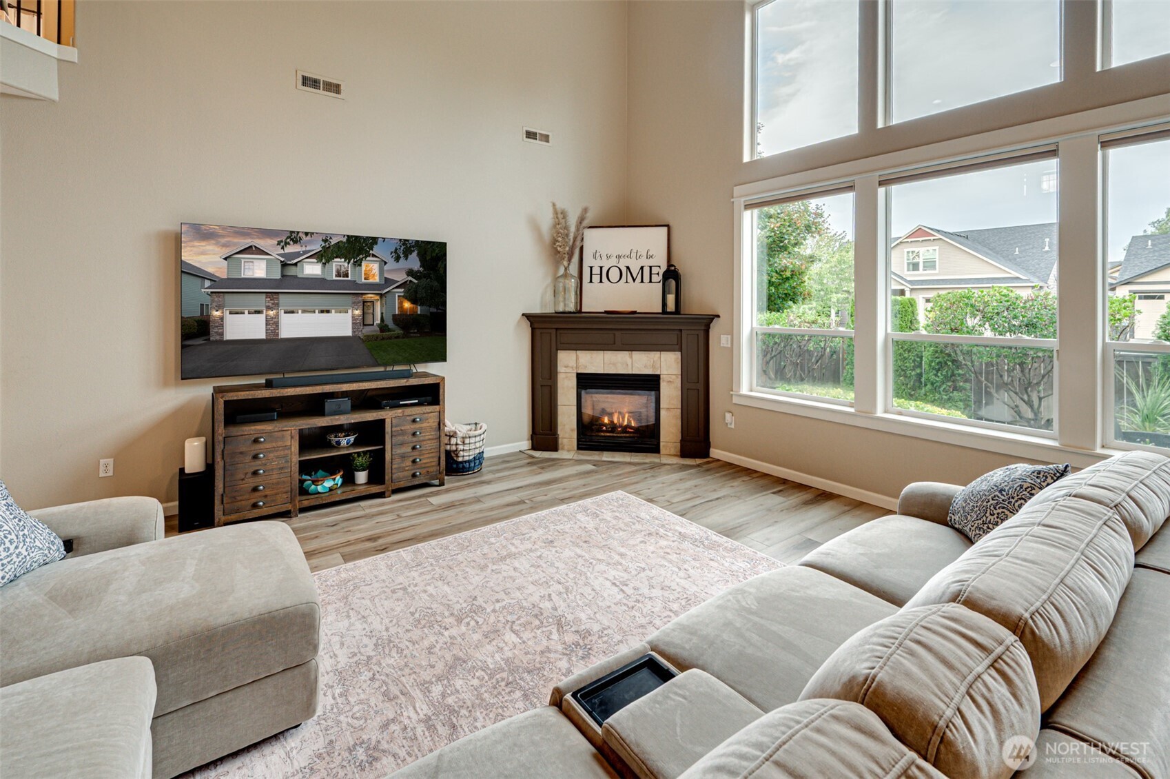 300 Thistle Court Property Photo 9