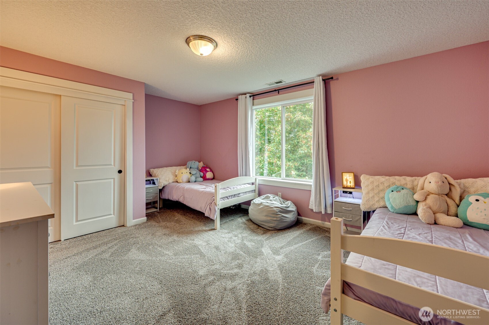 300 Thistle Court Property Photo 28