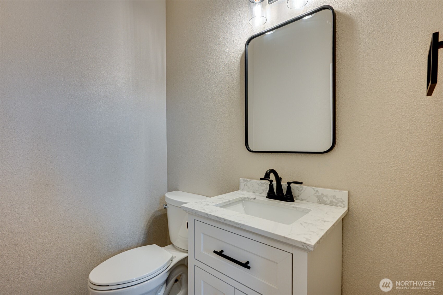 300 Thistle Court Property Photo 29