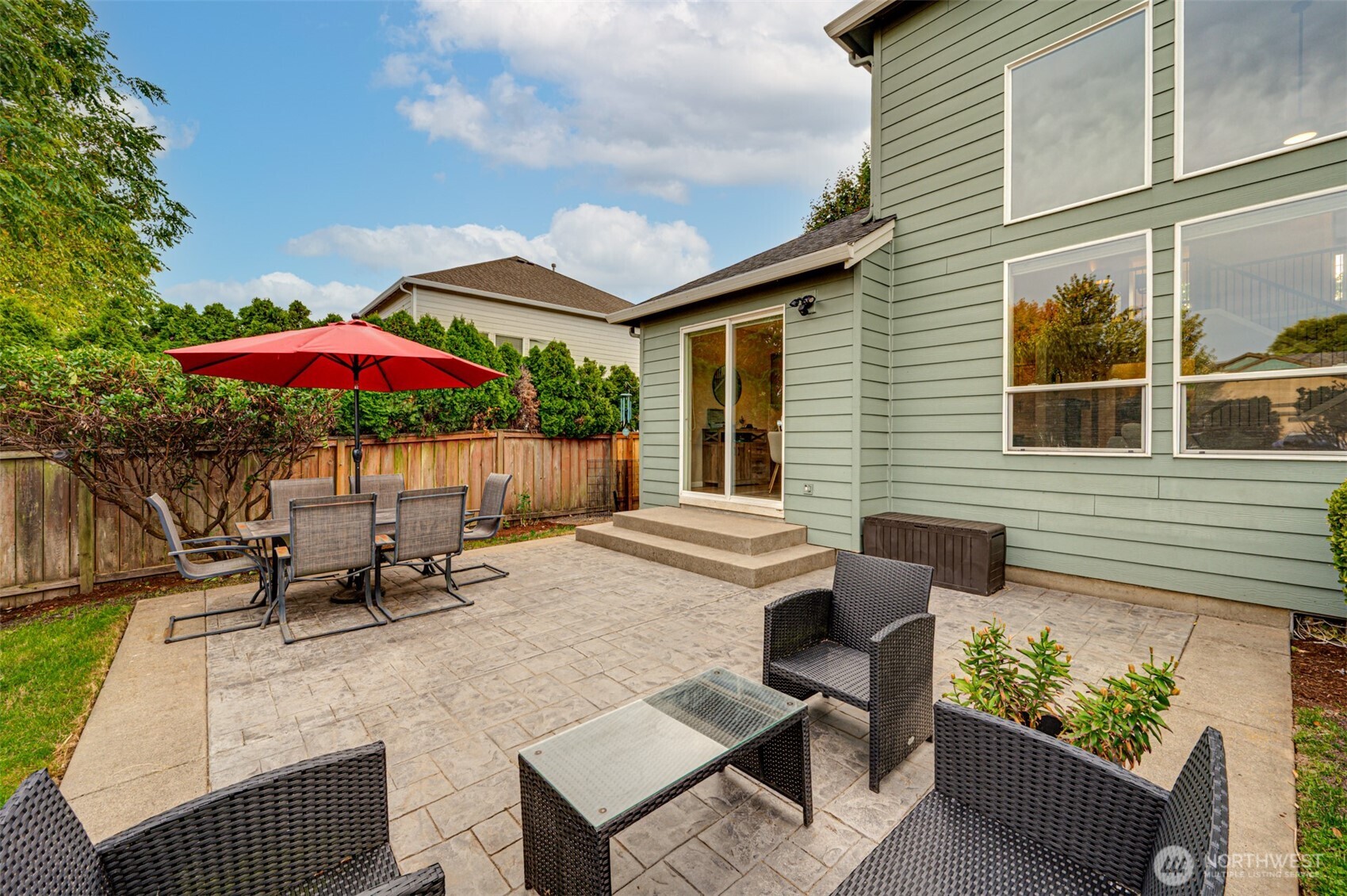 300 Thistle Court Property Photo 33
