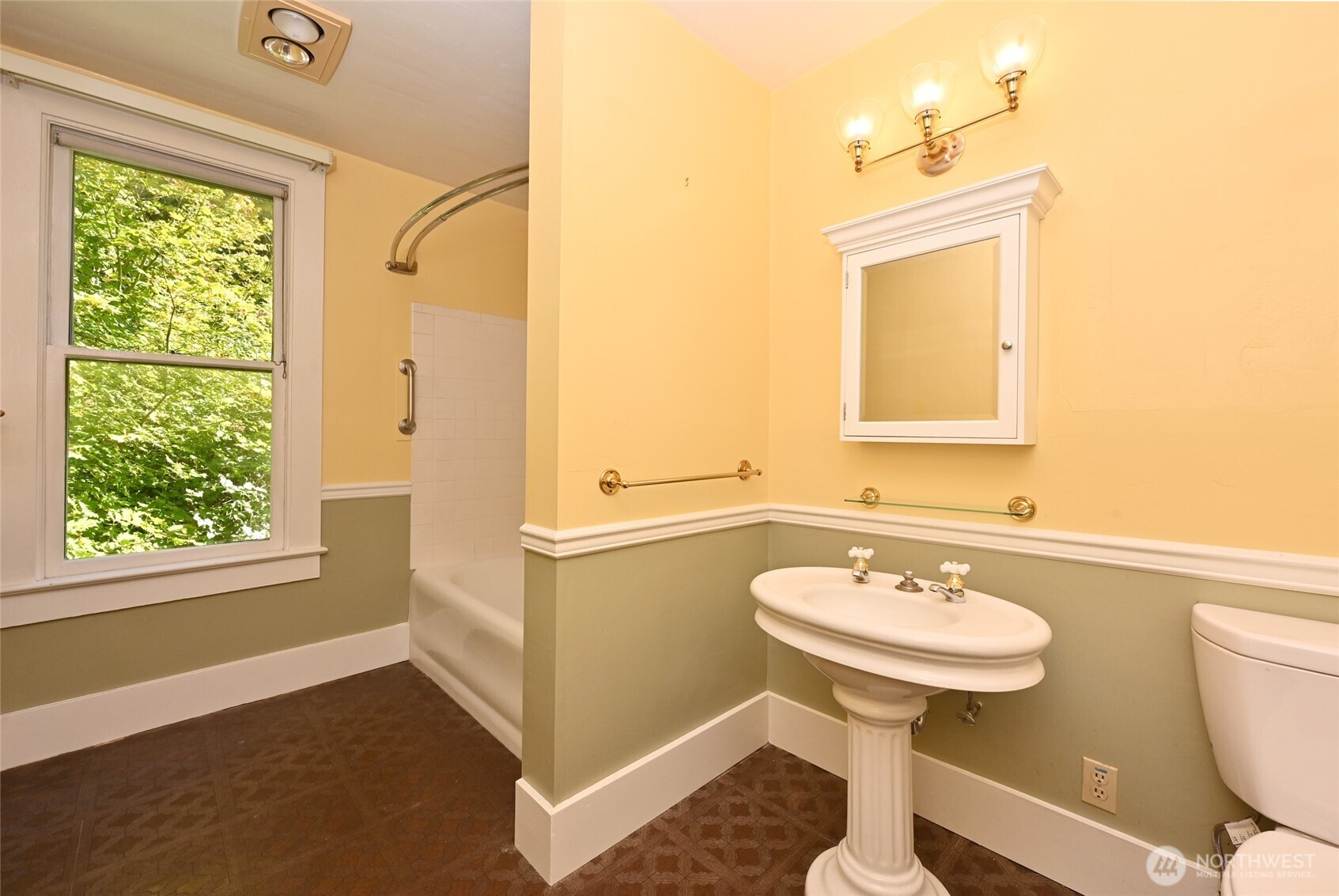 4810 54th Avenue Property Photo 17