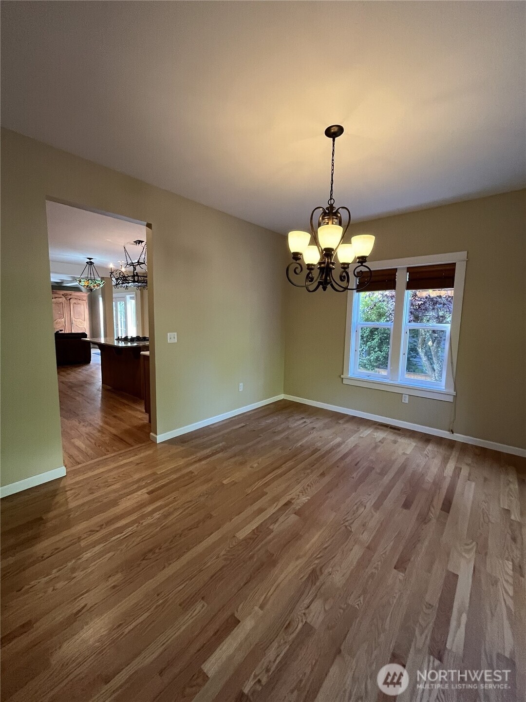 1163 Ne Wing Point Way Property Photo 9
