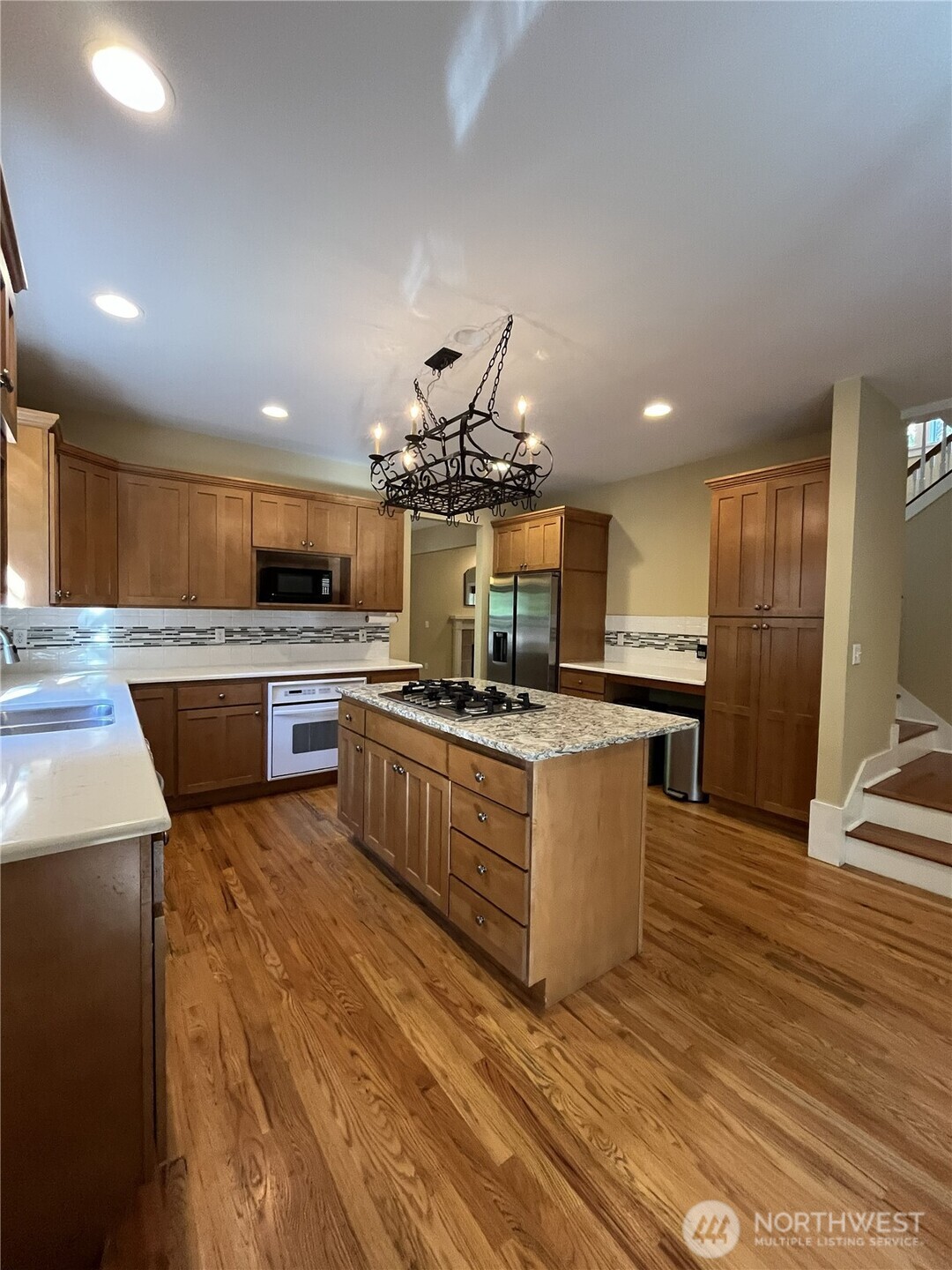 1163 Ne Wing Point Way Property Photo 11