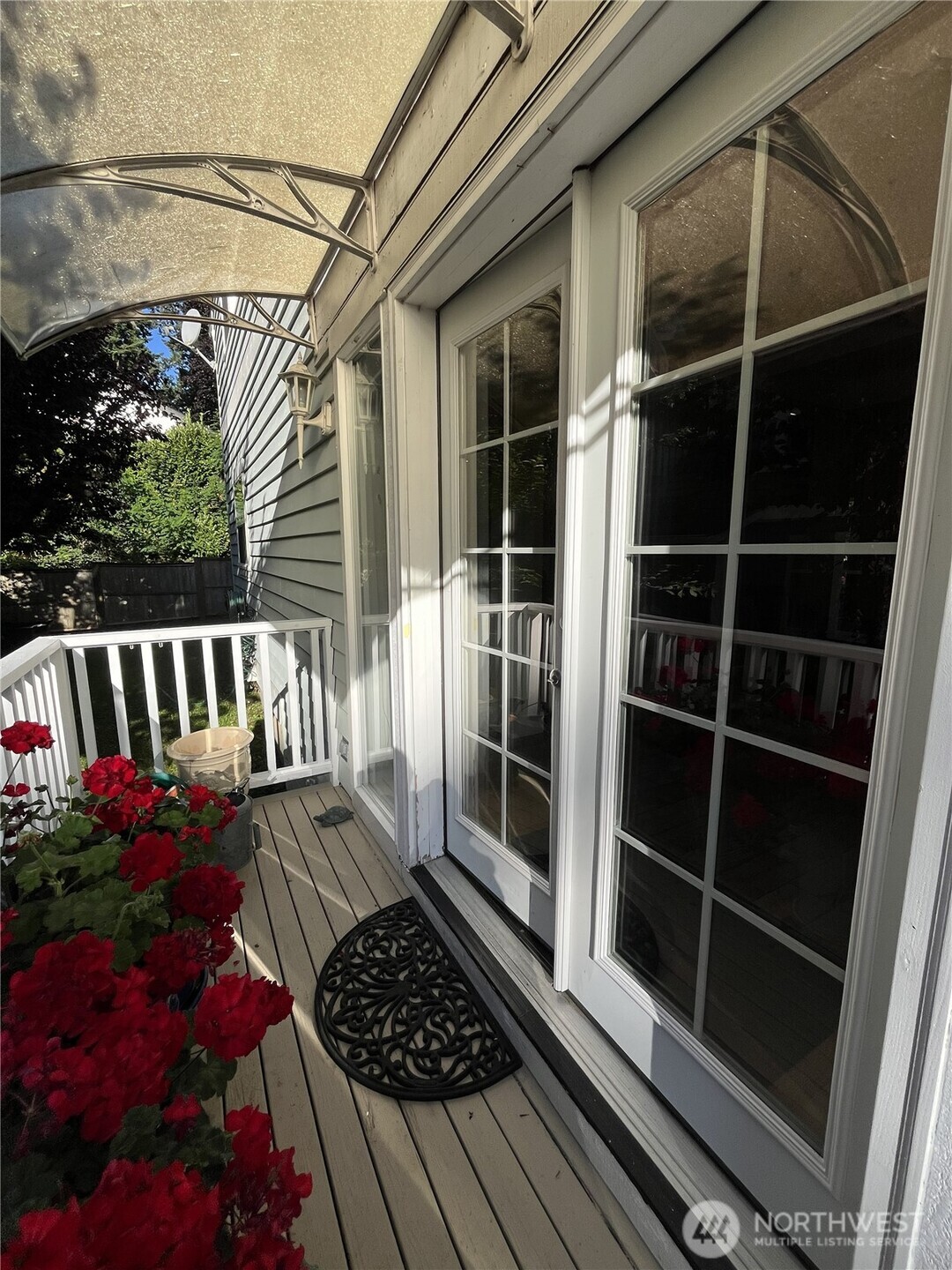 1163 Ne Wing Point Way Property Photo 33