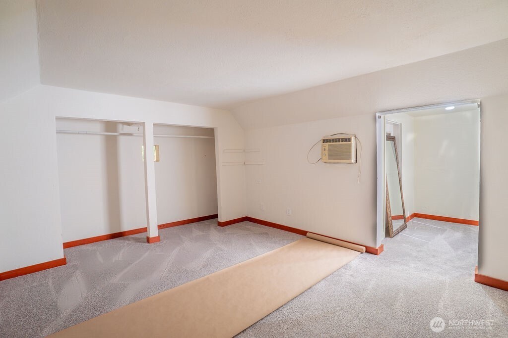 4237 88th Avenue Property Photo 14
