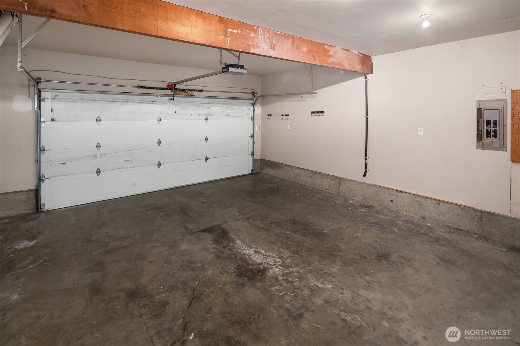 732 Ne Roswell Drive Property Photo 20