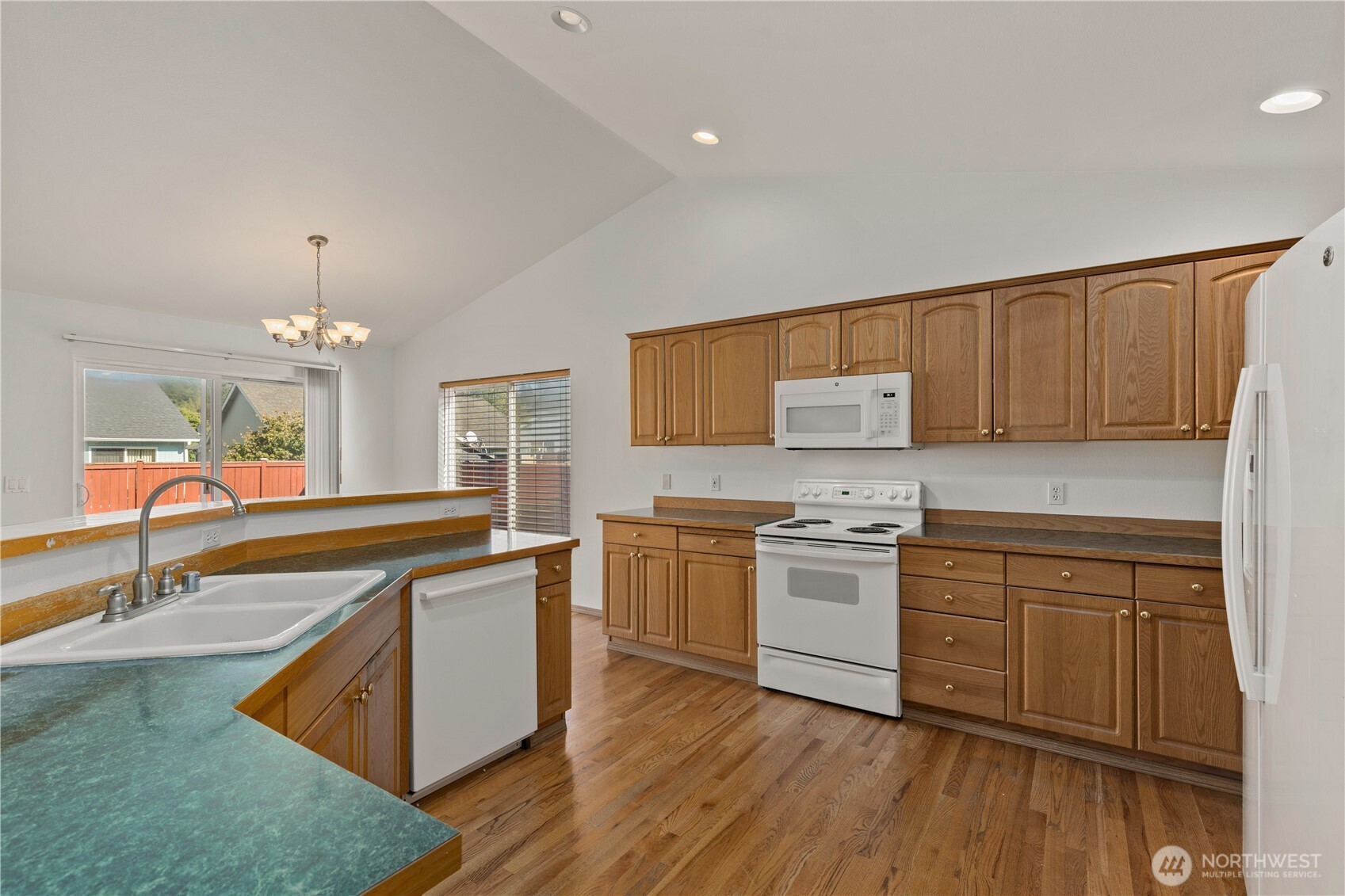10906 183rd Avenue Property Photo 9