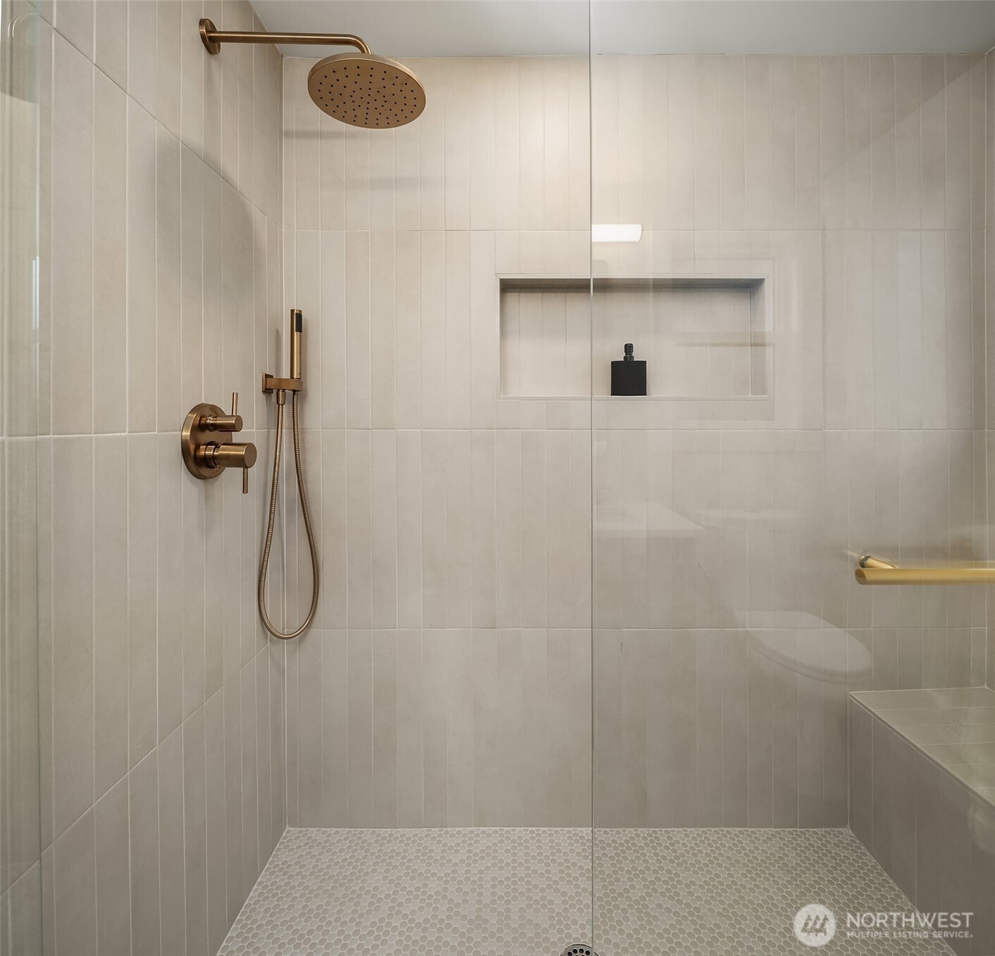 4331 Ne 57th Street Property Photo 11