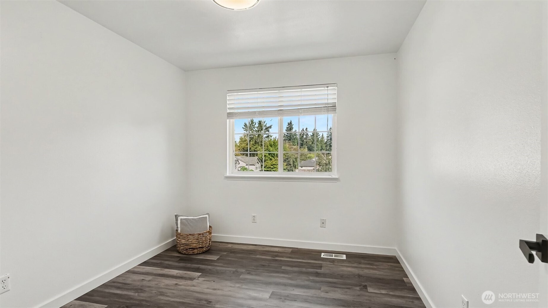 6610 83 Street Ct Property Photo 29