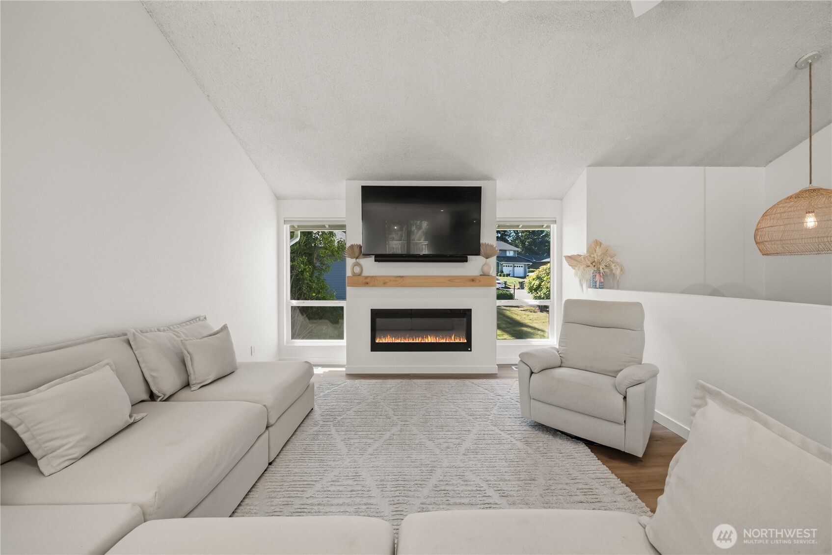 32544 42nd Place Property Photo 10