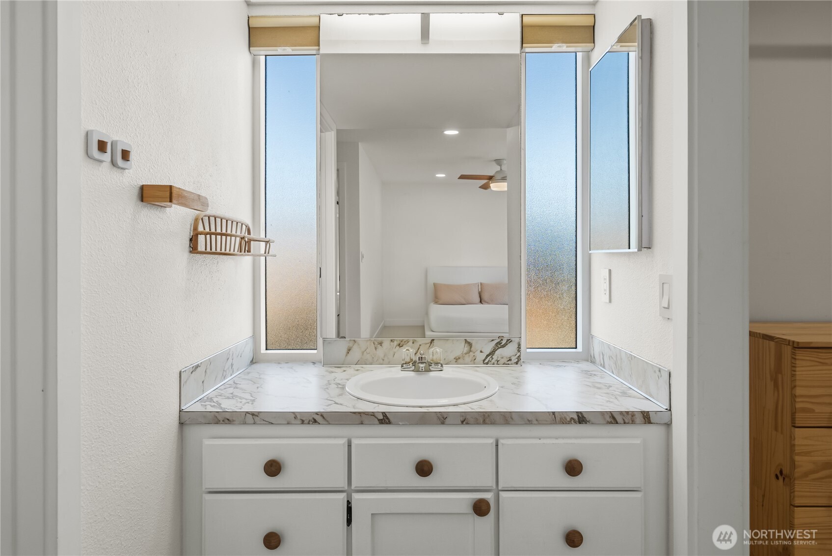 32544 42nd Place Property Photo 14